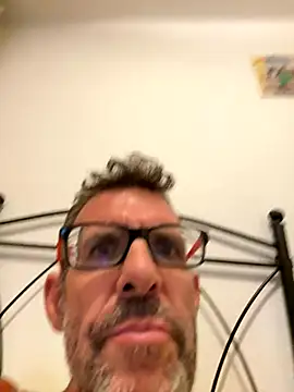 gigolobcn online show from October 3, 2:25 pm