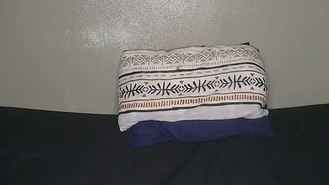 Snapshot of CherieBlushX chatting on February 18, 4:30 am CherieBlushX online show from February 18, 4:30 am