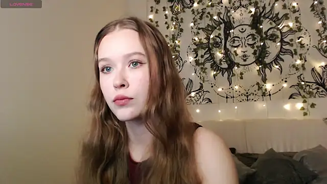 Snapshot of MandyMils chatting on October 23, 3:33 pm MandyMils online show from October 23, 3:33 pm