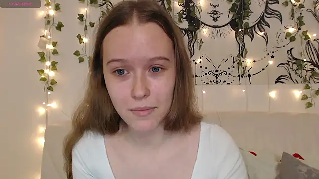 Snapshot of MandyMils chatting on November 29, 3:15 pm MandyMils online show from November 29, 3:15 pm