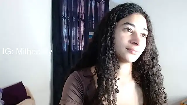 Snapshot of heartty_Milah chatting on November 7, 2:17 pm heartty Milah online show from November 7, 2:17 pm