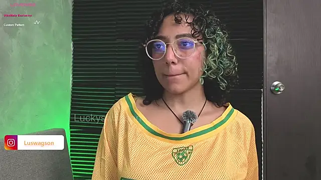 LuckySwagson online show from June 15, 6:48 am