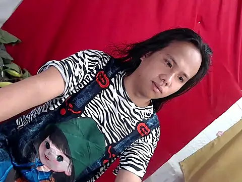 Cockyliciousx online show from May 7, 11:15 am