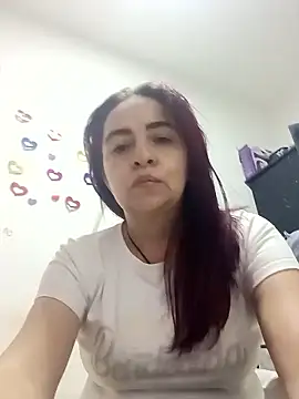 Snapshot of tany90 chatting on October 1, 3:01 am tany90 online show from October 1, 3:01 am