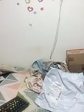 Snapshot of tany90 chatting on November 23, 3:28 am tany90 online show from November 23, 3:28 am