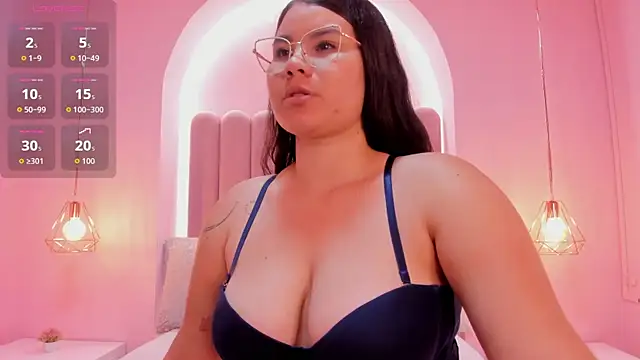 Snapshot of bumyrose chatting on April 7, 11:54 am bumyrose online show from April 7, 11:54 am