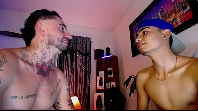 Snapshot of Edwardjonnes chatting on February 3, 5:27 am Edwardjonnes online show from February 3, 5:27 am