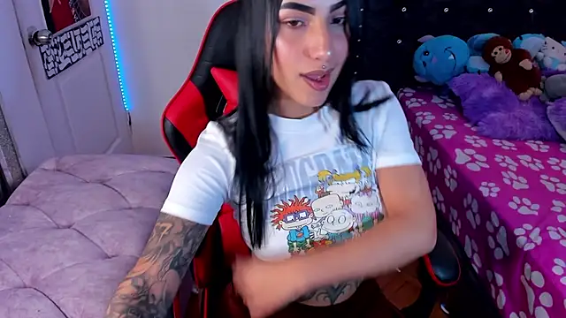 Snapshot of Samanthademonx20_ chatting on July 15, 7:30 pm Samanthademonx20 online show from July 15, 7:30 pm
