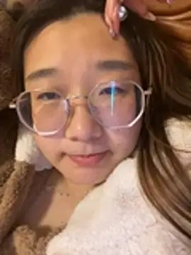 sisi-maiden online show from February 24, 2:59 pm