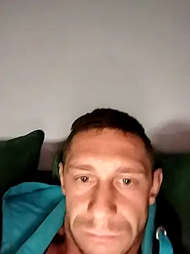 Snapshot of Dawidwi493_ chatting on October 8, 1:03 am Dawidwi493 online show from October 8, 1:03 am