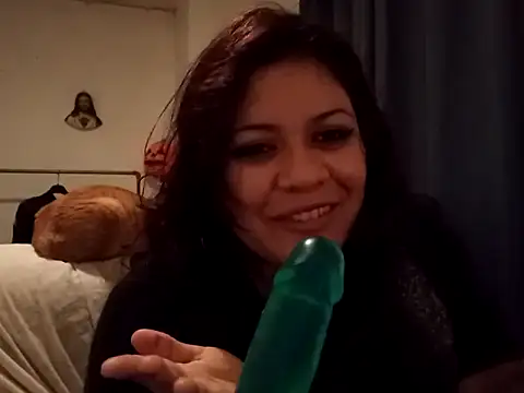 Snapshot of Kitty_WetXxX chatting on December 23, 2:09 am Kitty WetXxX online show from December 23, 2:09 am