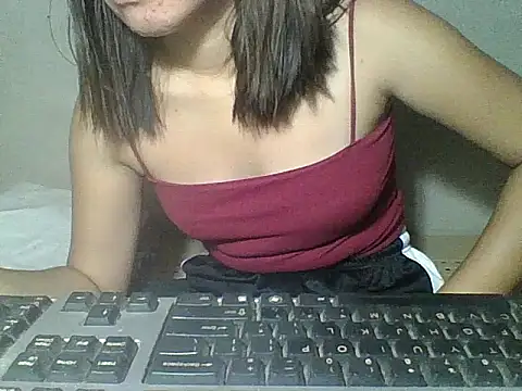 Skinny PinayGirljust18 online show from April 16, 8:31 pm