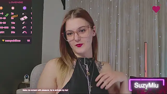 Snapshot of SuzyMiu chatting on February 13, 12:12 pm SuzyMiu online show from February 13, 12:12 pm