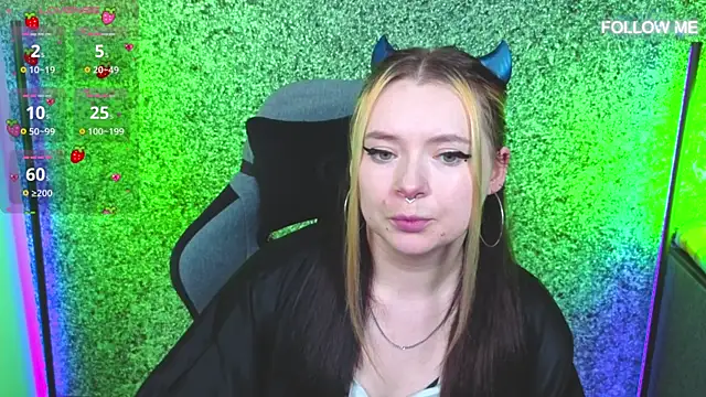 Snapshot of SadPotato_ chatting on September 29, 11:59 am SadPotato  online show from September 29, 11:59 am