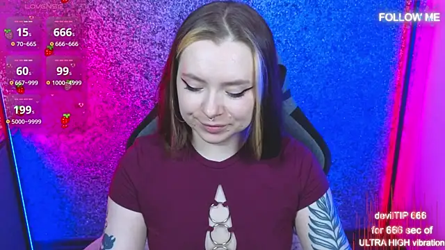 Snapshot of SadPotato_ chatting on October 10, 12:04 pm SadPotato  online show from October 10, 12:04 pm