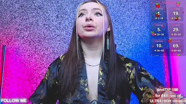 Snapshot of SadPotato_ chatting on October 18, 10:49 am SadPotato  online show from October 18, 10:49 am