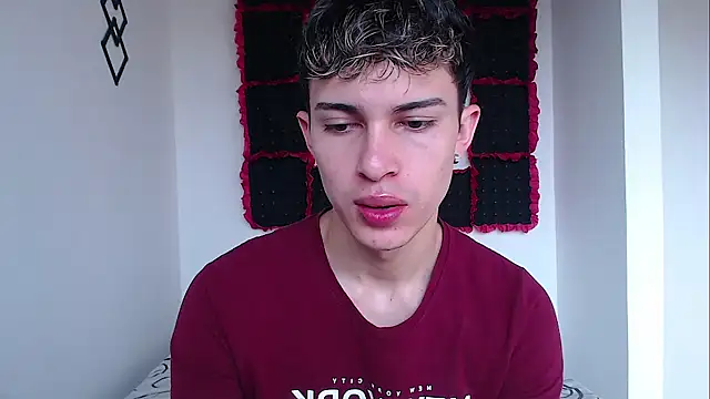 john vichenso online show from February 5, 8:46 pm