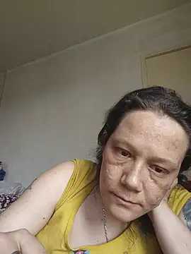 zeousseelphie online show from June 2, 9:55 am