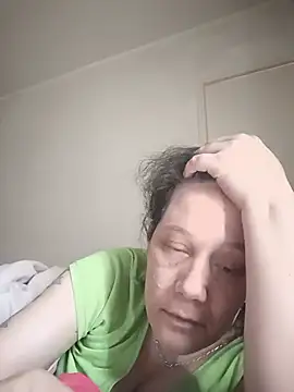 zeousseelphie online show from June 9, 6:14 am