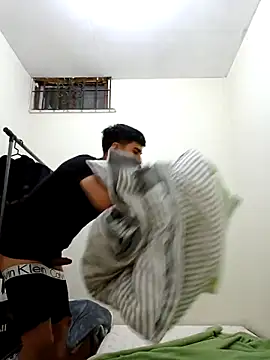 giudich1 online show from September 30, 12:04 am