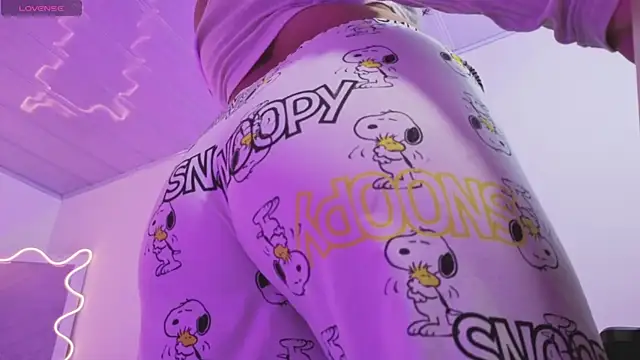 ZURY TAY online show from December 19, 11:39 am