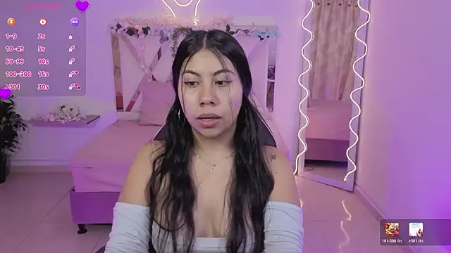 ZURY TAY online show from February 23, 11:51 am