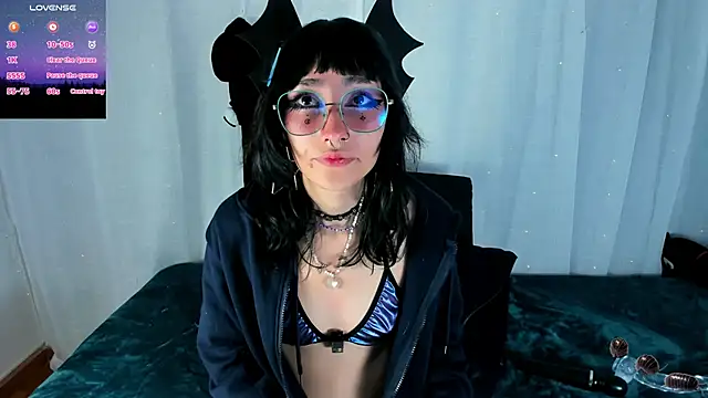 Snapshot of HoshiMiuu chatting on September 27, 7:19 pm HoshiMiuu online show from September 27, 7:19 pm