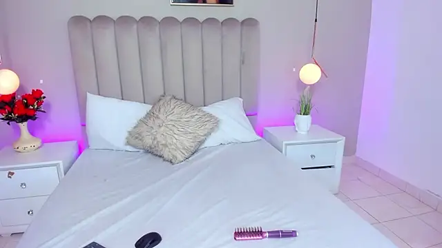 Dani rosse  online show from April 17, 12:41 pm