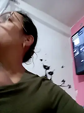 Snapshot of Lady_16 chatting on September 14, 10:53 pm Lady 16 online show from September 14, 10:53 pm