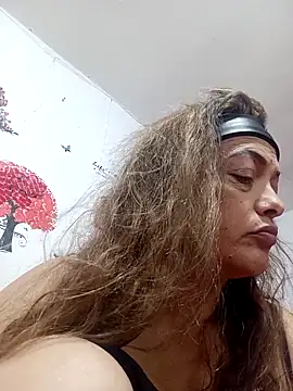 Snapshot of Lady_16 chatting on December 20, 7:26 am Lady 16 online show from December 20, 7:26 am