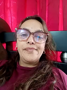 Snapshot of Lady_16 chatting on February 9, 9:30 pm Lady 16 online show from February 9, 9:30 pm