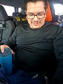 Snapshot of lucho8690 chatting on October 24, 9:11 pm lucho8690 online show from October 24, 9:11 pm