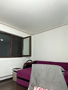 Snapshot of MiaKiittyy chatting on December 16, 1:10 am MiaKiittyy online show from December 16, 1:10 am