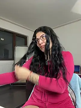 Snapshot of MiaKiittyy chatting on January 9, 5:26 pm MiaKiittyy online show from January 9, 5:26 pm