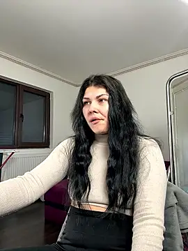 Snapshot of MiaKiittyy chatting on January 12, 2:17 am MiaKiittyy online show from January 12, 2:17 am