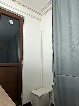 Snapshot of MiaKiittyy chatting on February 22, 10:08 pm MiaKiittyy online show from February 22, 10:08 pm