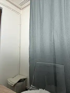 Snapshot of MiaKiittyy chatting on February 26, 11:04 pm MiaKiittyy online show from February 26, 11:04 pm