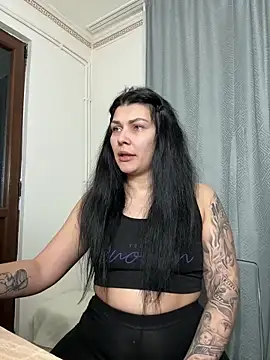 Snapshot of MiaKiittyy chatting on March 2, 12:02 am MiaKiittyy online show from March 2, 12:02 am