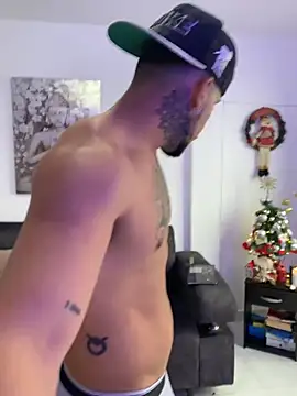 Snapshot of DeimonOficial chatting on January 6, 8:45 pm DeimonOficial online show from January 6, 8:45 pm