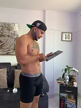 Snapshot of DeimonOficial chatting on January 17, 3:28 pm DeimonOficial online show from January 17, 3:28 pm