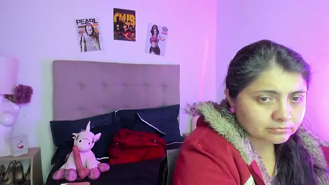 TifanyAmazinng online show from February 6, 12:41 pm