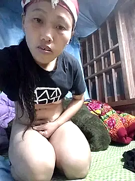 Snapshot of PhamPm70 chatting on November 19, 11:21 am PhamPm70 online show from November 19, 11:21 am