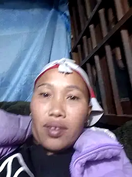 Snapshot of PhamPm70 chatting on November 26, 12:06 pm PhamPm70 online show from November 26, 12:06 pm