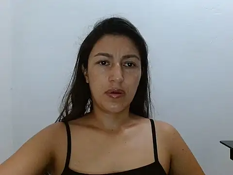Snapshot of SarahFriendly chatting on June 14, 1:57 pm SarahFriendly online show from June 14, 1:57 pm