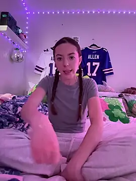 babygingerboo online show from March 25, 7:20 pm