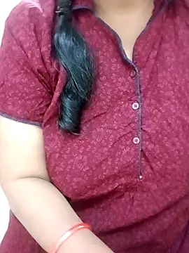 tami lavanya online show from December 19, 6:04 pm