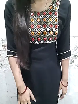 Aarti-kumri online show from February 25, 6:50 pm