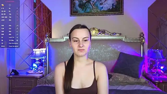 Kelly Cartier online show from November 23, 11:21 am