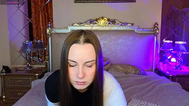 Kelly Cartier online show from January 13, 1:16 pm