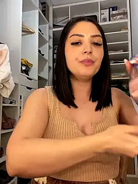 Lexi Storm online show from December 14, 9:30 pm